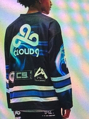 NWT Cloud9 long sleeves jersey